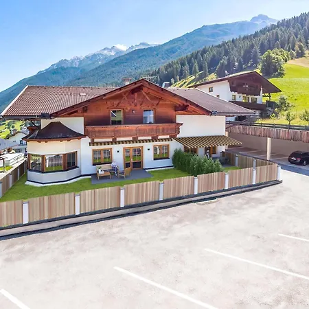 In Neustift Near Lift, Cleaning Included * ノイシュティフト・イム・シュトゥーバイタール