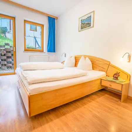 In Neustift Near Lift, Cleaning Included Apartament Neustift im Stubaital